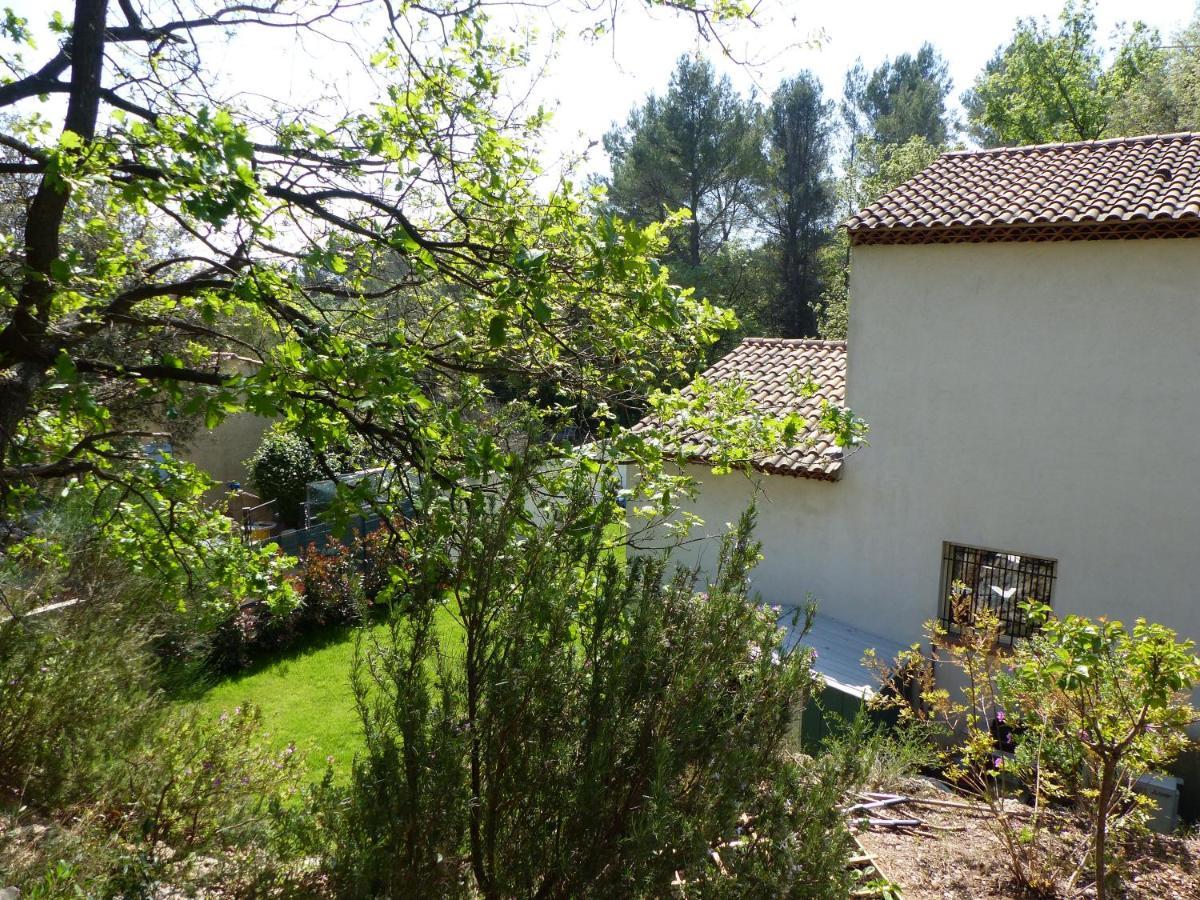 Cabane Dans Les Arbres "La Kaz Aux Cigales" Cuers Εξωτερικό φωτογραφία