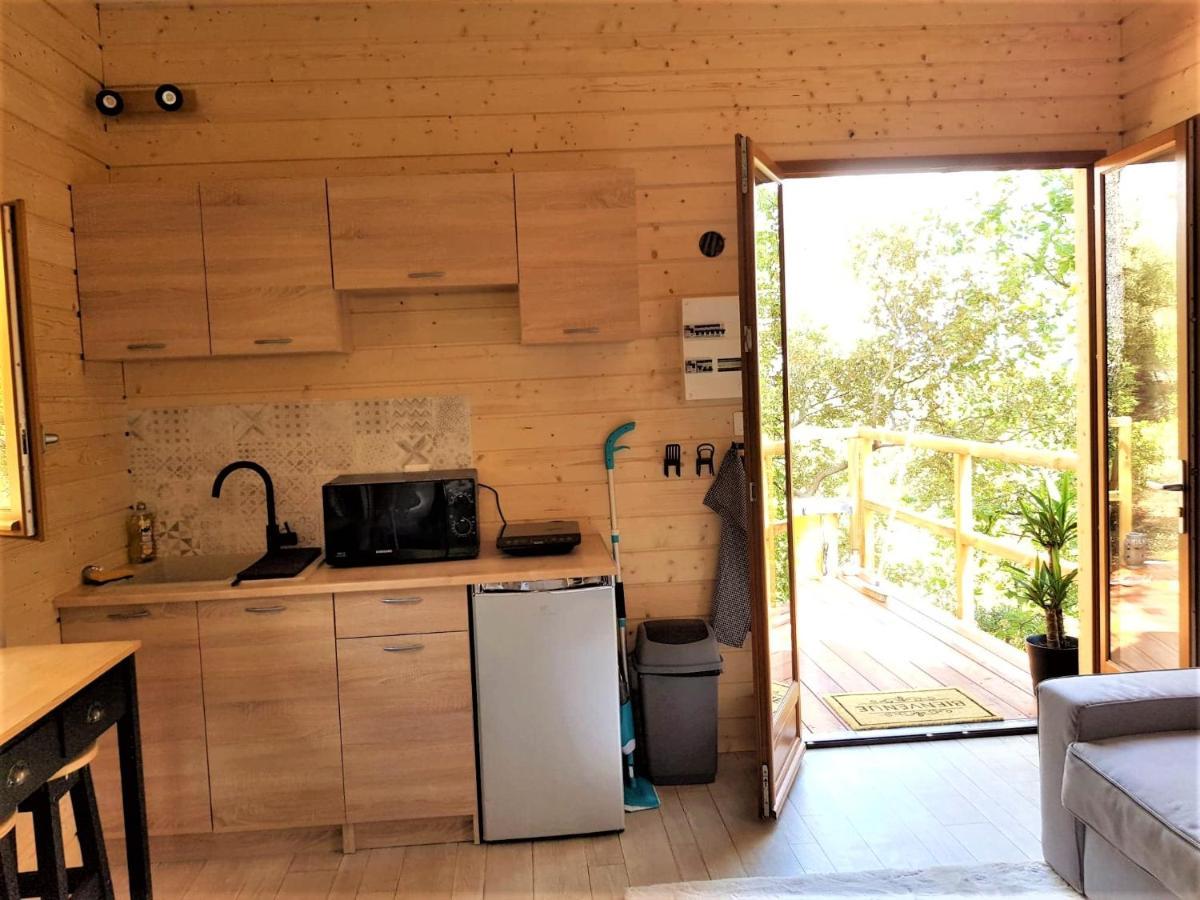 Cabane Dans Les Arbres "La Kaz Aux Cigales" Cuers Εξωτερικό φωτογραφία
