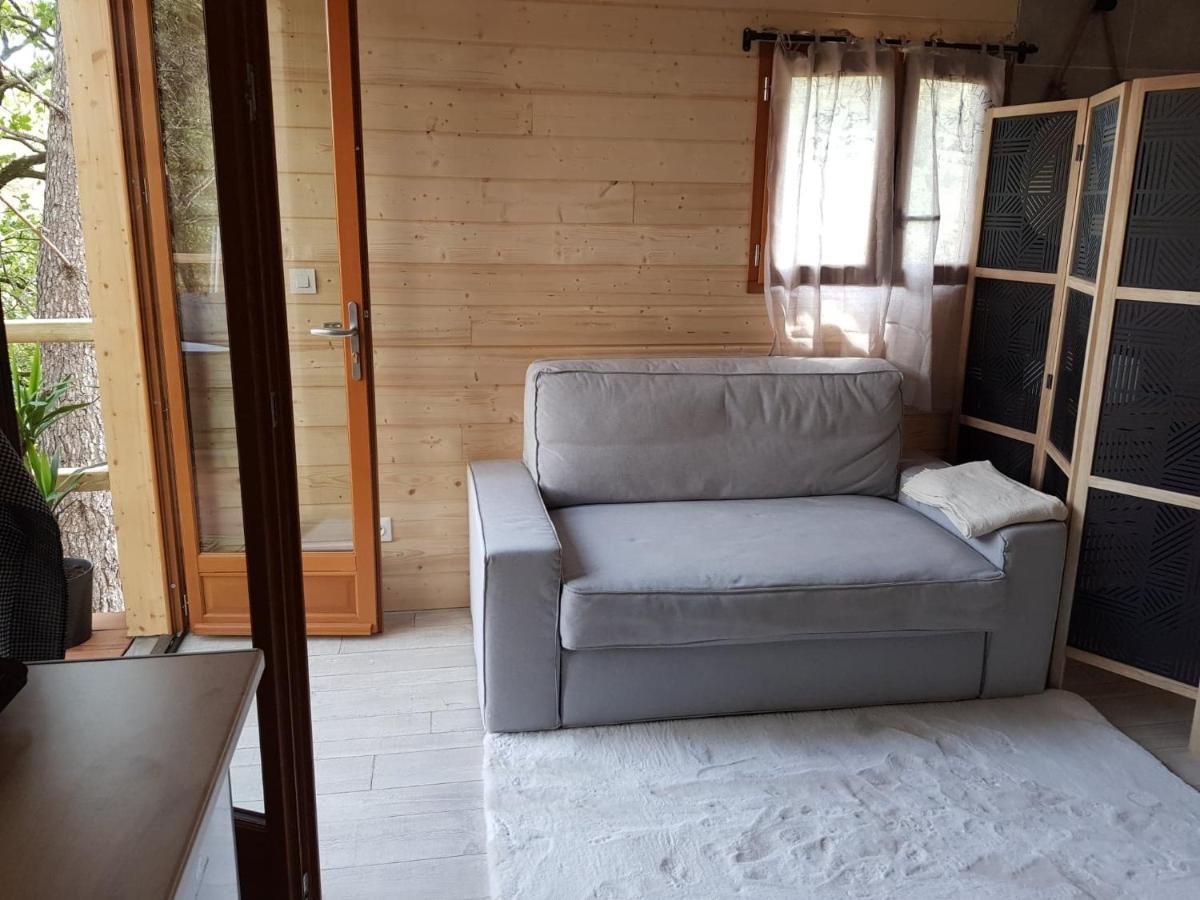 Cabane Dans Les Arbres "La Kaz Aux Cigales" Cuers Εξωτερικό φωτογραφία